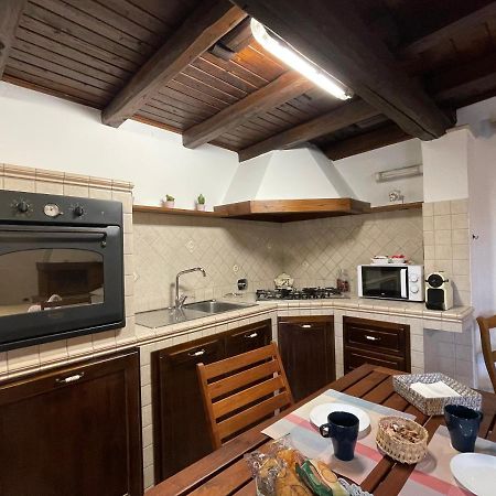 La Casetta Di Antonietta Фьюмичино Экстерьер фото